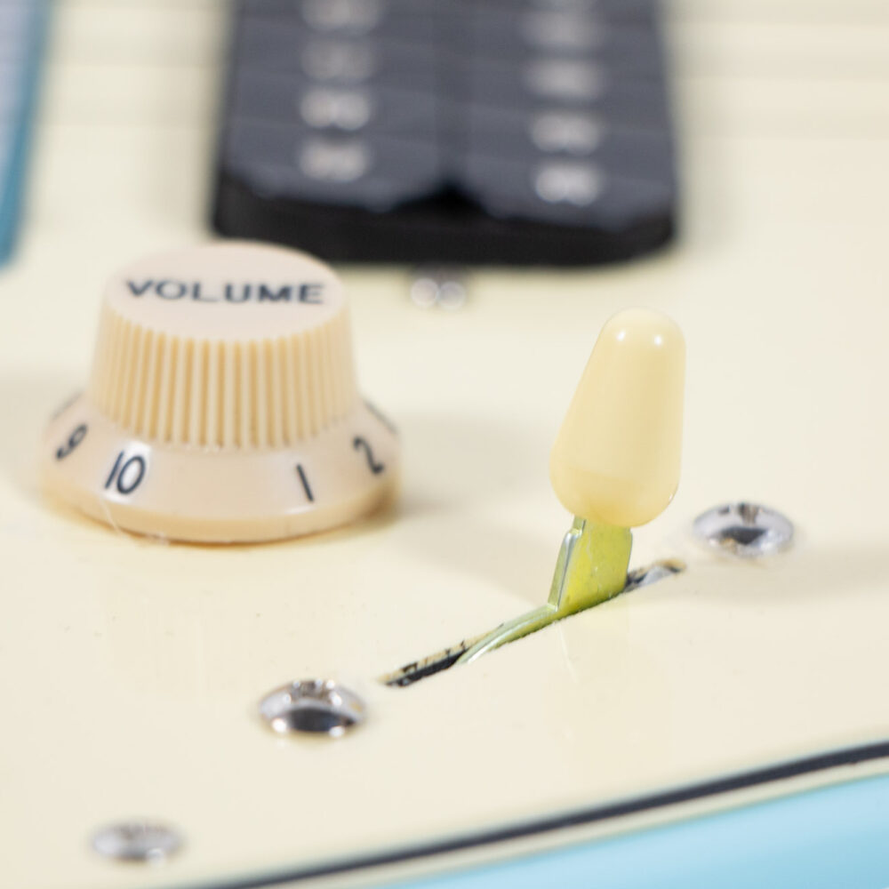 Gusta GST-05 HSS Sonic Blue full body front