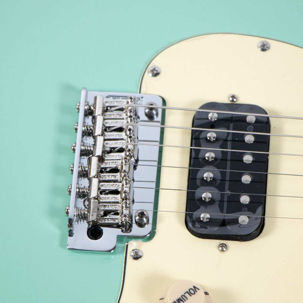 กีต้าร์-Gusta-GST-05-HSS-FR-ด้านหลัง