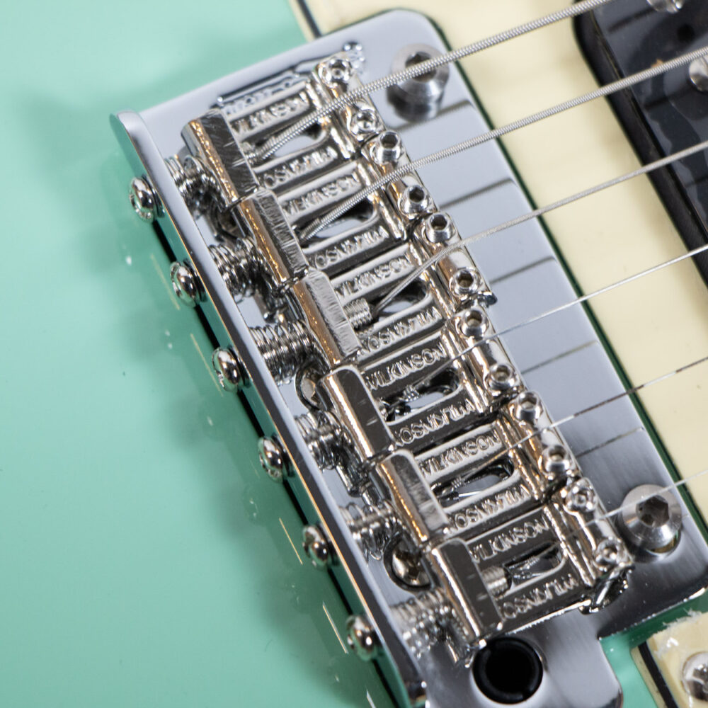 กีต้าร์-Gusta-GST-05-HSS-BK-Volum