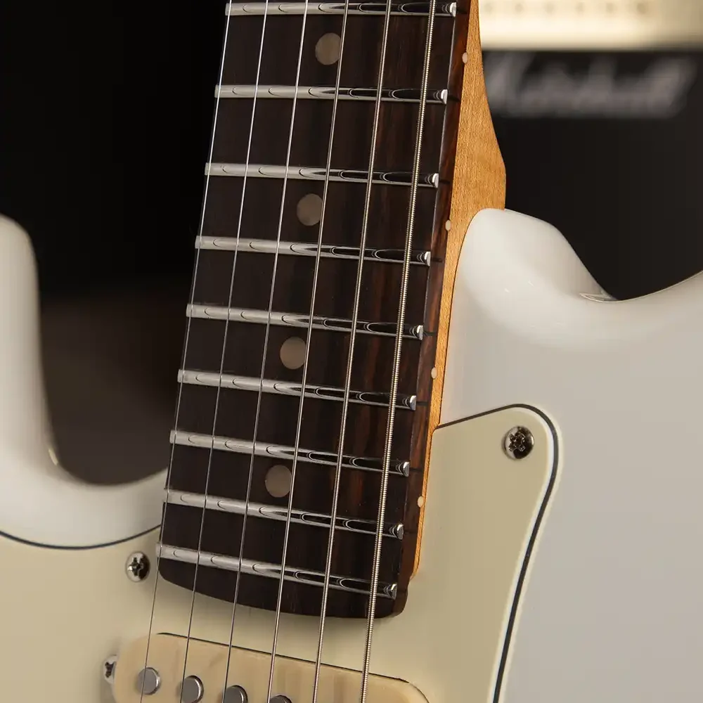 GST 03L HSS OW Frets