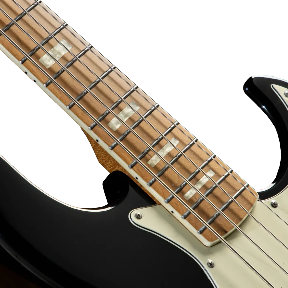 BK 3 The Gusta GJB4-05 is a premium electric bass guitar designed for both amateur and professional bassists.