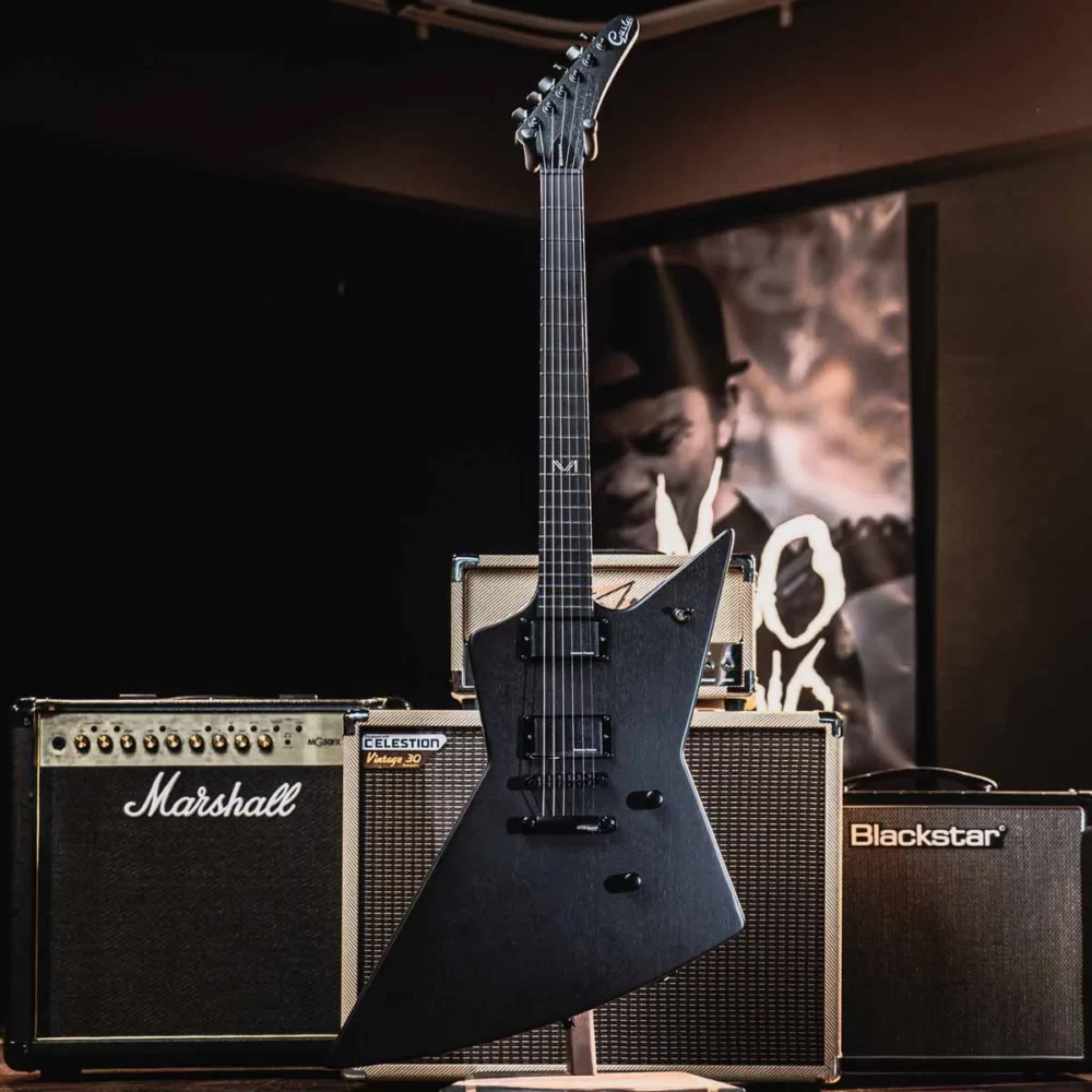Gusta Ex All-black_Full