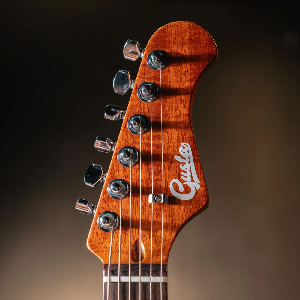 gusta alnuevo black headstock
