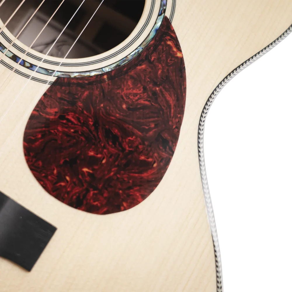 gusta growing pickguard